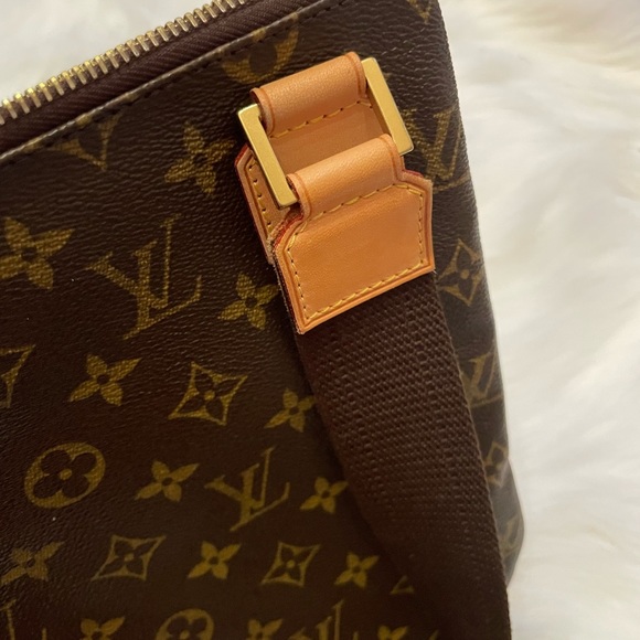💕Louis Vuitton Pochette Bosphore - Picture 5 of 16